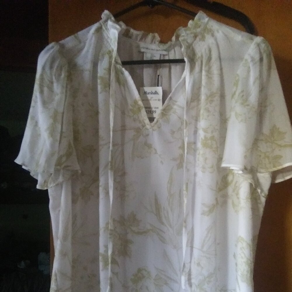 Cupcakes and Cashmere top